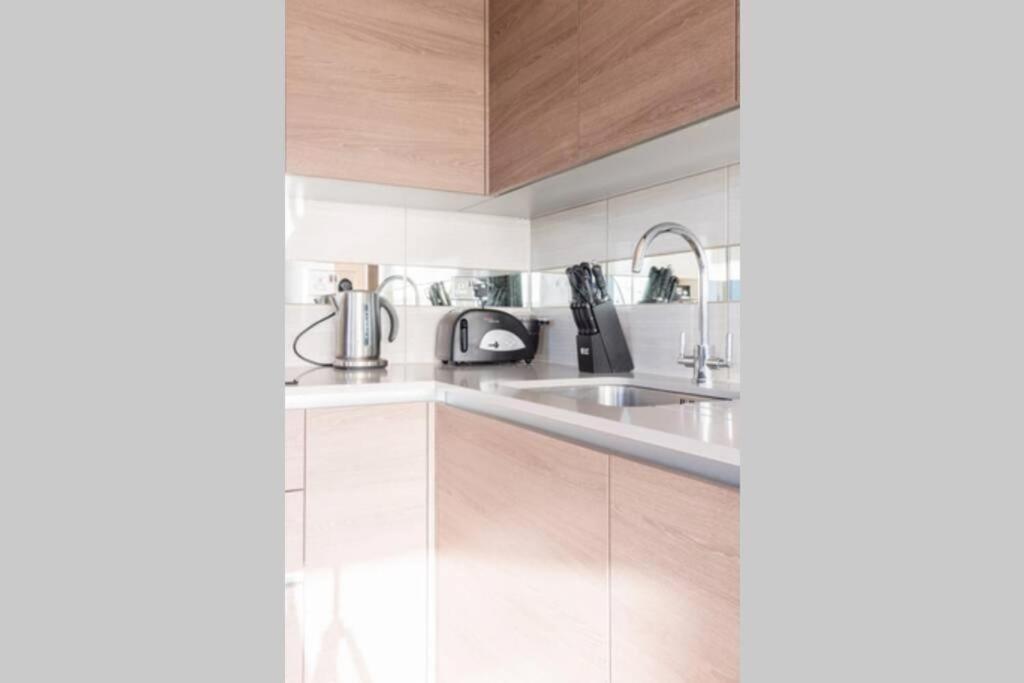 Luxury River Side Penthouse London Kültér fotó