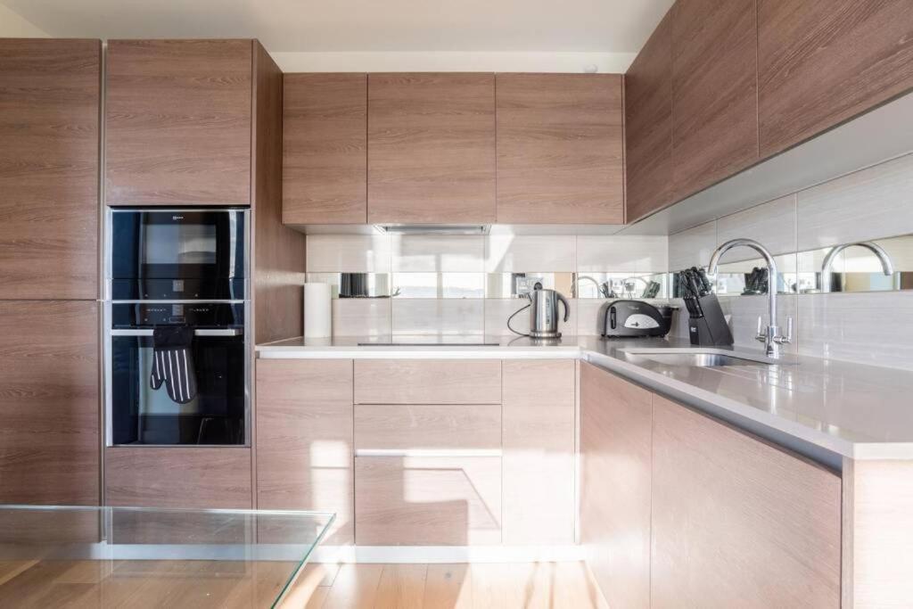 Luxury River Side Penthouse London Kültér fotó
